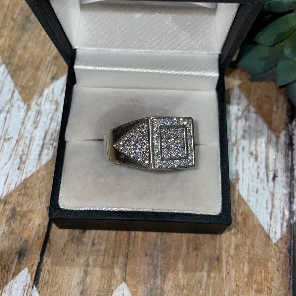 Rhinestone Ring - image 6